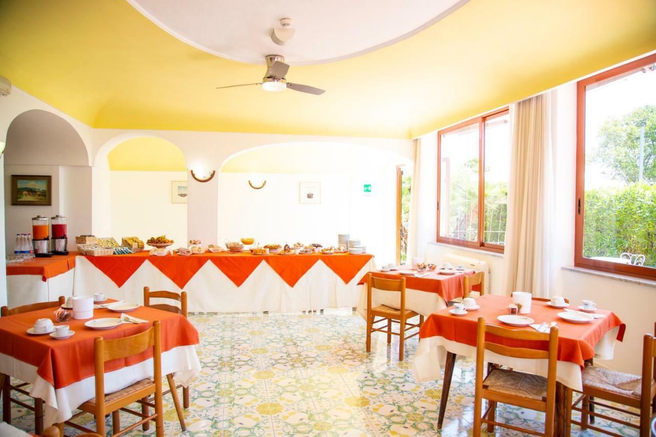 Hotel La Mandorla Barano dʼIschia Eksteriør billede